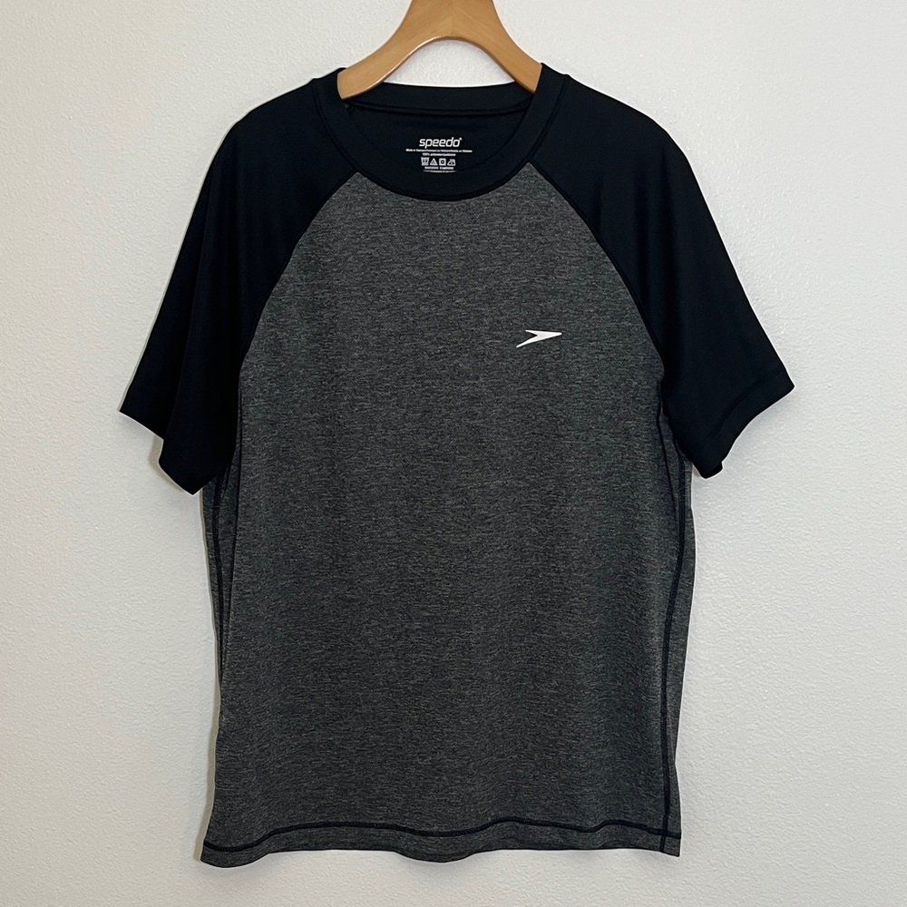 Speedo Gray Black UV Short Sleeve Tee